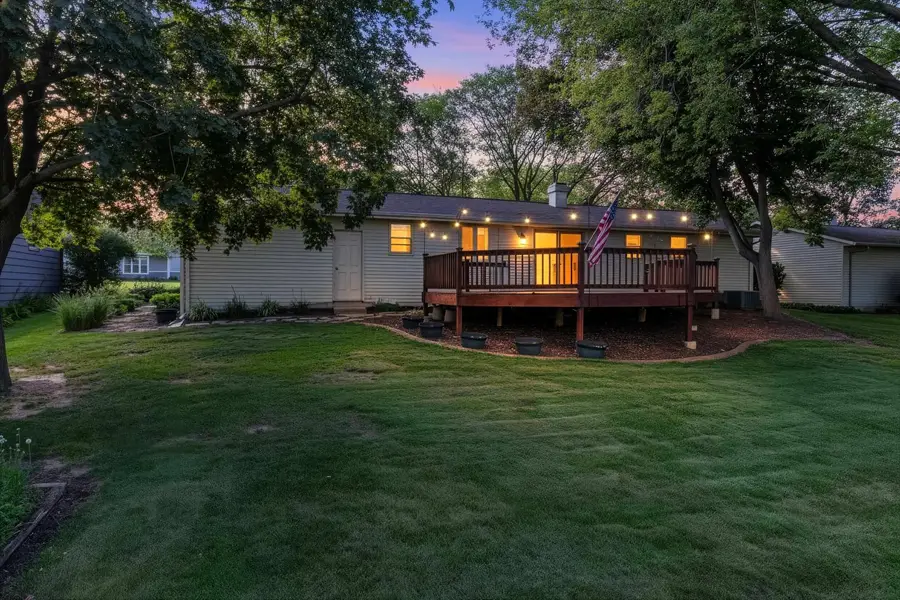 2766 Berken Court, Green Bay, WI 54304-5402 - #2
