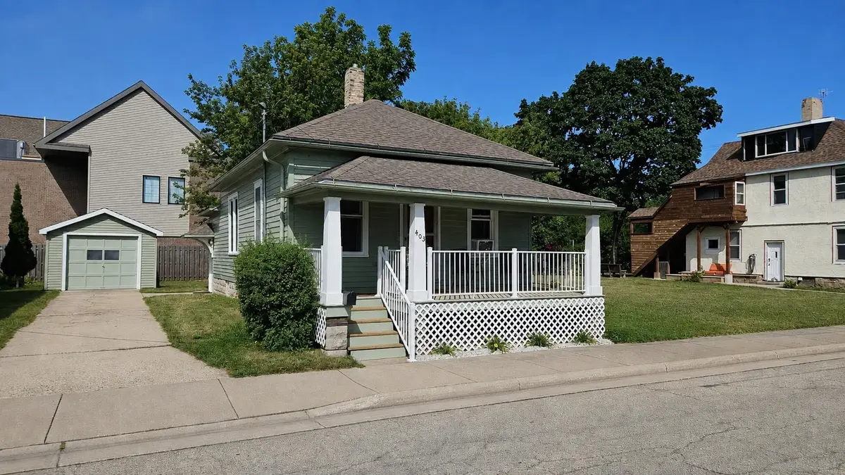 403 N Clark Street, Appleton, WI 54911 - #1