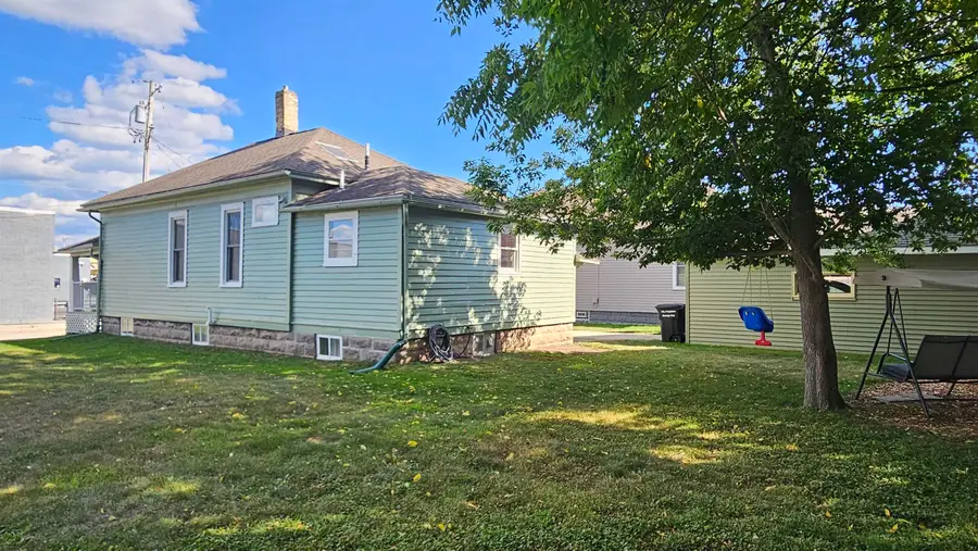 403 N Clark Street, Appleton, WI 54911 - #3