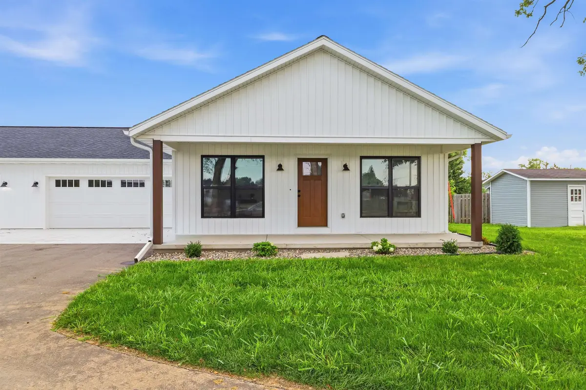 W5311 E Pioneer Road, Fond Du Lac, WI 54935 - #1