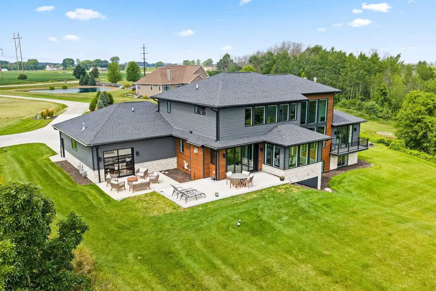2016 Jen Drive, De Pere, WI 54115 - #2