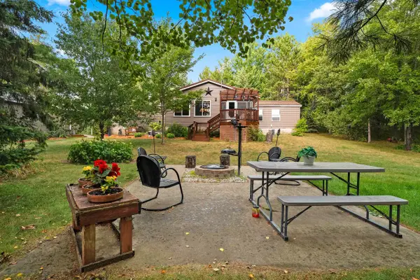 W11101 Sunset Valley Road, CRIVITZ, WI 54114