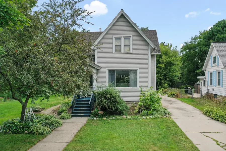 1240 S Jackson Street, Green Bay, WI 54301-3038 - #3