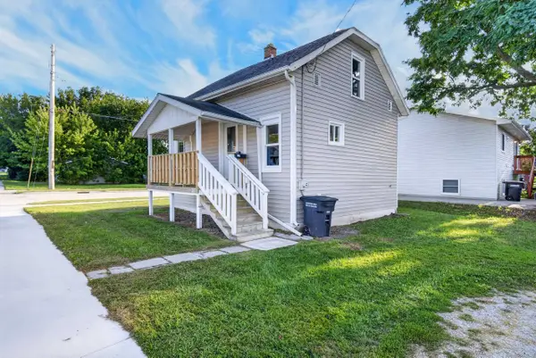 400 W 7th Avenue, OSHKOSH, WI 54902