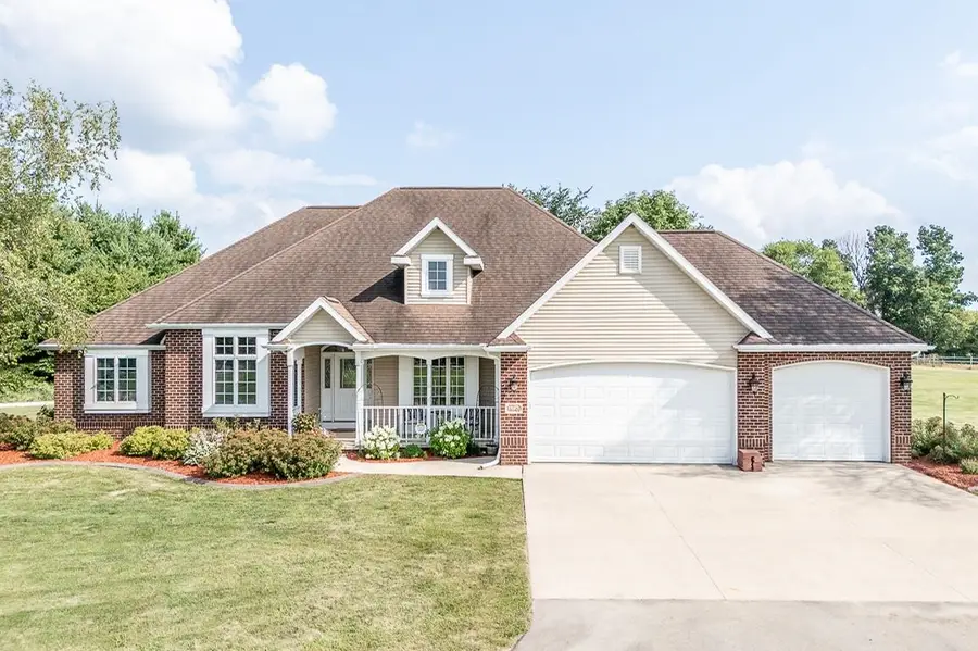 E8403 Church Road, New London, WI 54961-8368 - #2