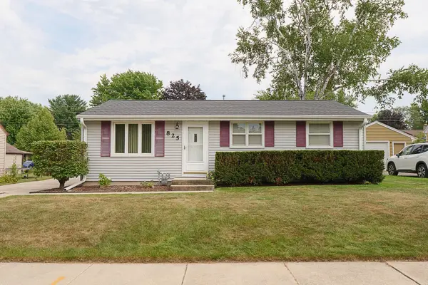 825 Stony Brook Lane, GREEN BAY, WI 54304-2127