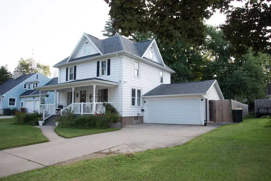 903 Woodside Avenue, Ripon, WI 54971-1832 - #3