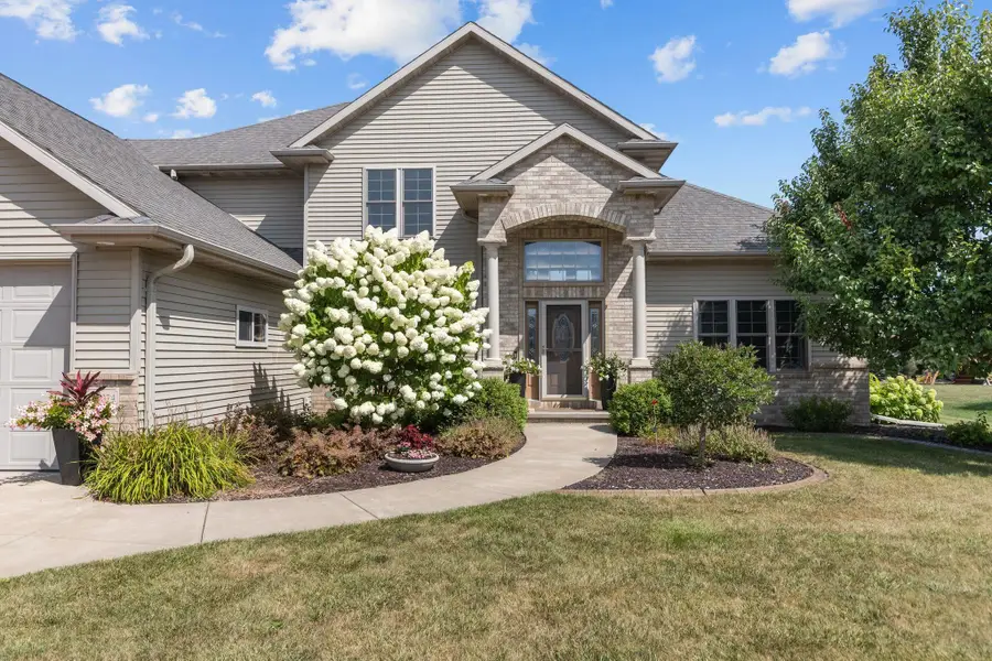 W6074 Nettie Drive, Appleton, WI 54915 - #3
