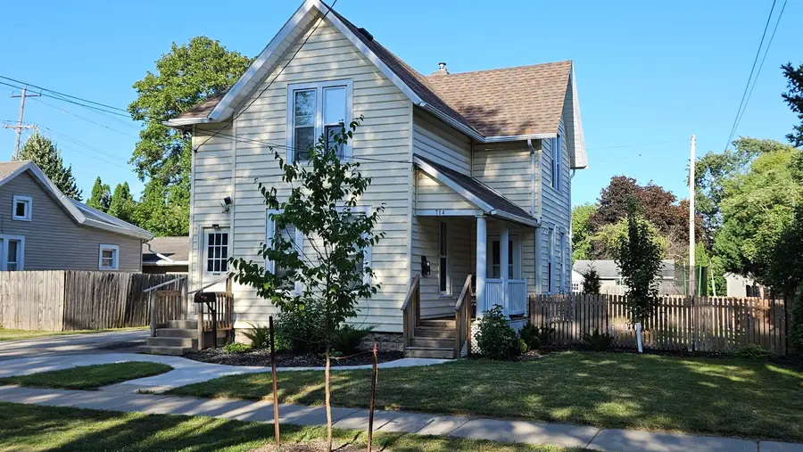 714 N Durkee Street, Appleton, WI 54911 - #3