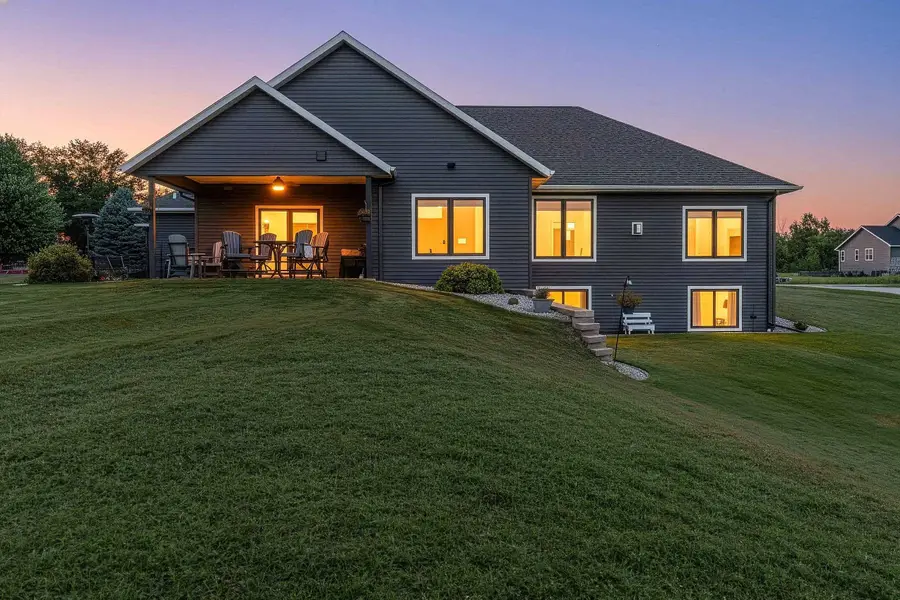 N3025 Steeple Drive, Appleton, WI 54913-7897 - #2