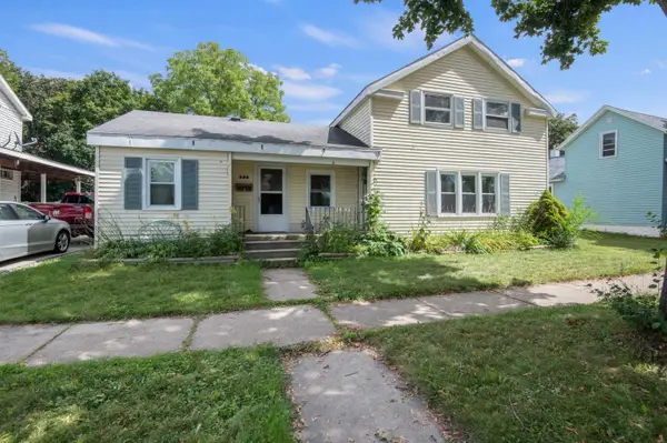 208 N Superior Street, DE PERE, WI 54115-2830