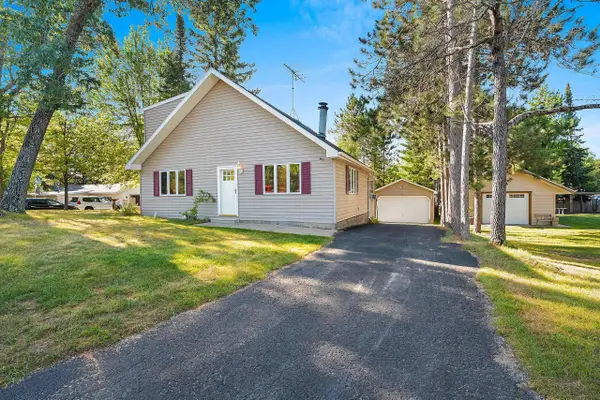 N3404 Popps Lane, CRIVITZ, WI 54114