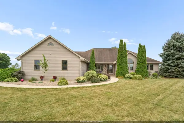 2855 Freedom Road, DE PERE, WI 54115-9560