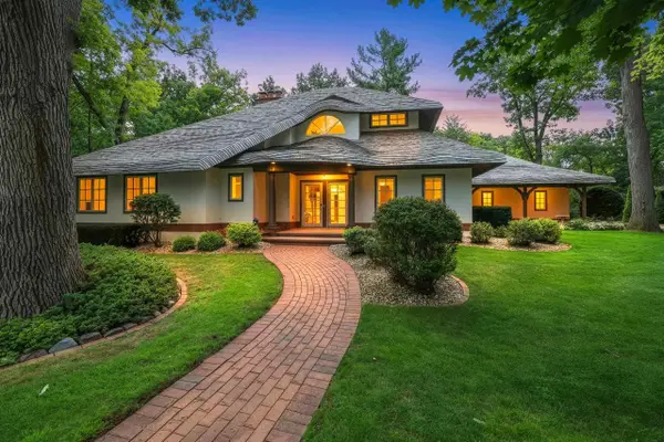 255 Traders Point Lane, GREEN BAY, WI 54302-5236