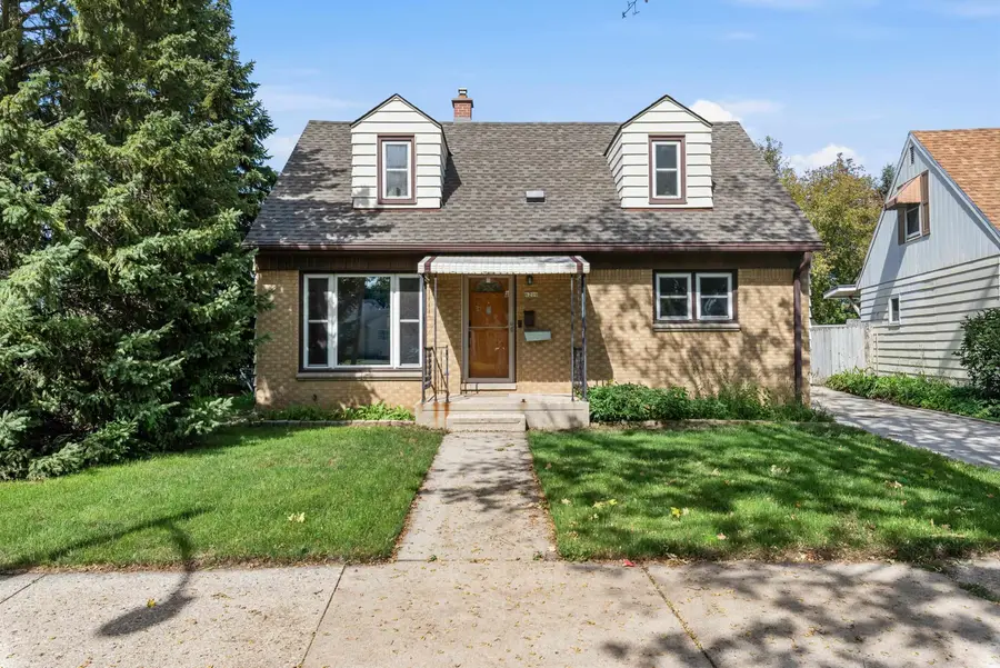 6200 W Manitoba Street, Milwaukee, WI 53219-3046 - #2
