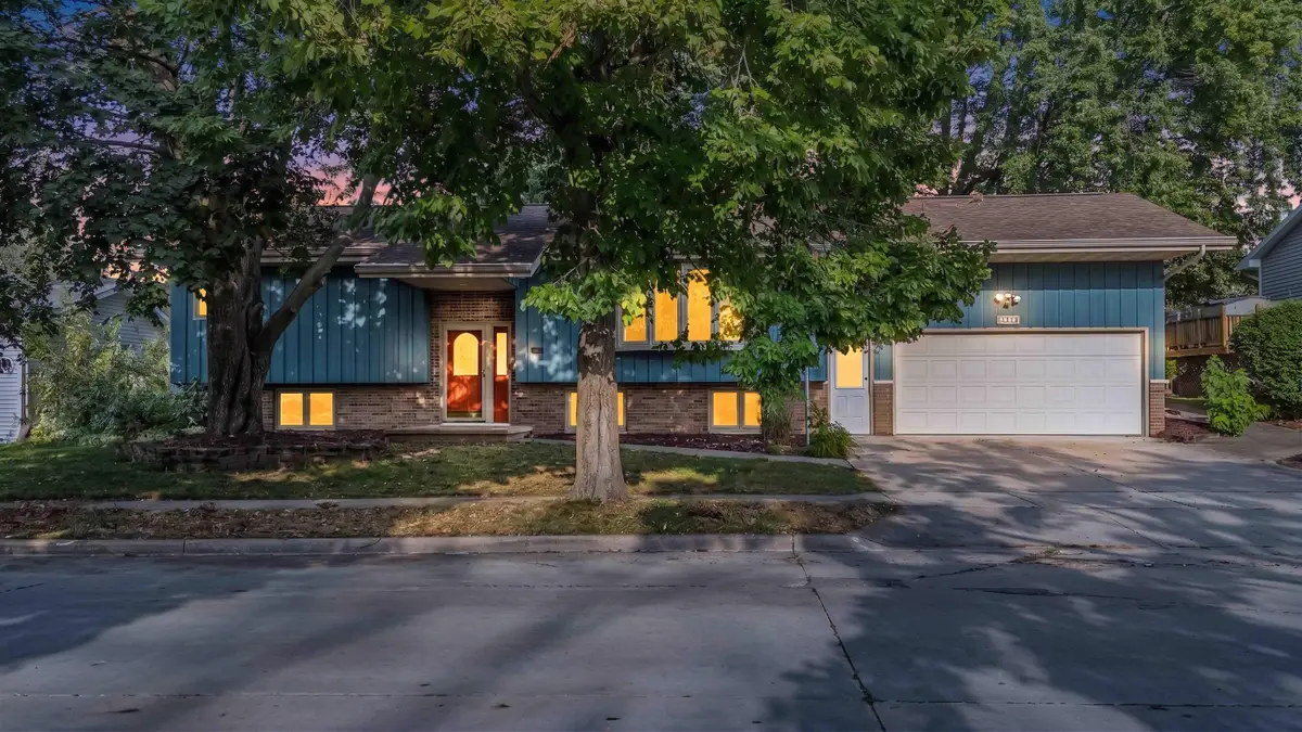 1708 N Linwood Avenue, Appleton, WI 54914 - #1