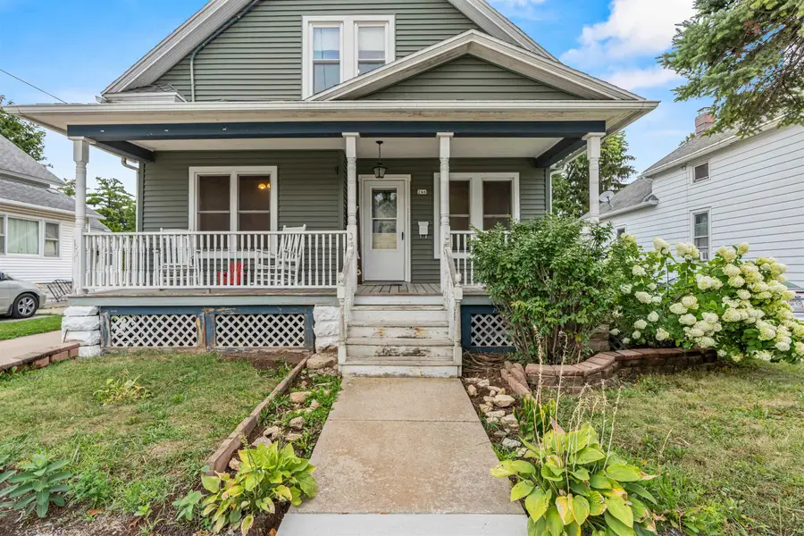 246 W 16th Avenue, Oshkosh, WI 54902-6906 - #2