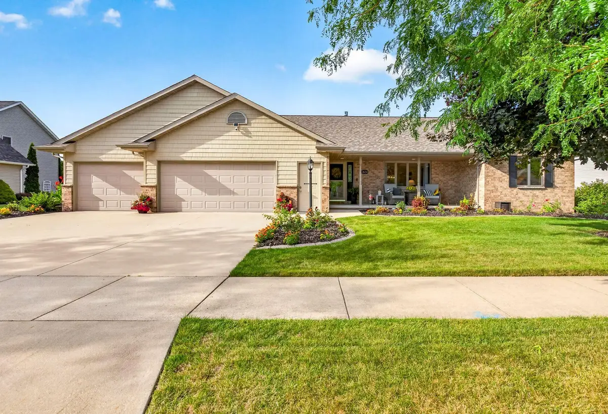 2624 E Sundance Drive, Appleton, WI 54913 - #1
