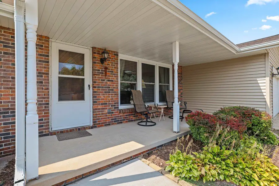 842 Fribourg Street, De Pere, WI 54115 - #2