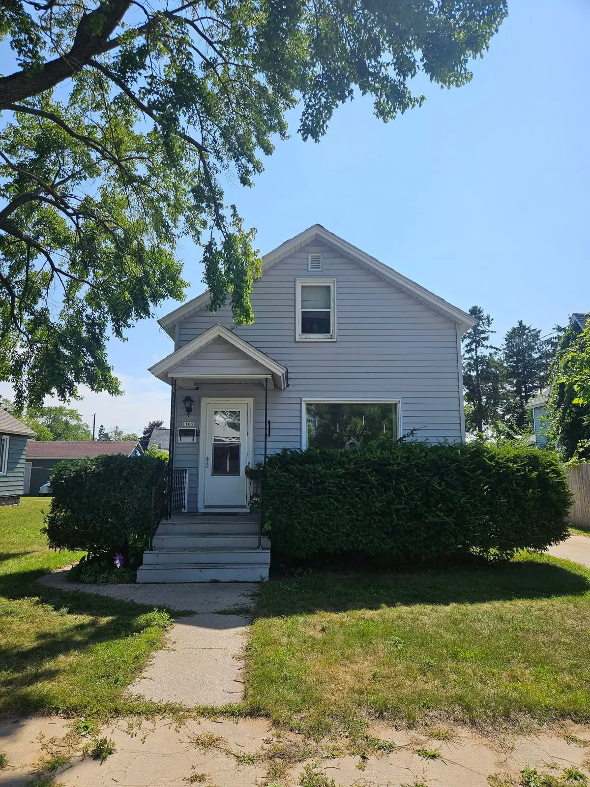2105 12th Avenue, Menominee, MI 49858 - #1