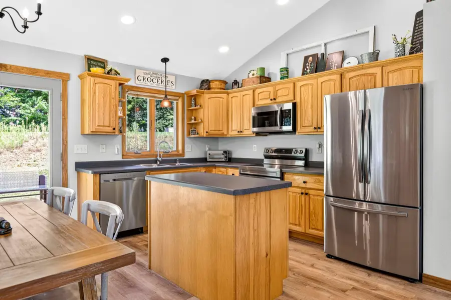 E8566 County Road H, Fremont, WI 54940-8783 - #3