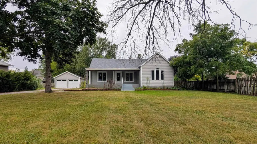 4013 Michigan Avenue, Manitowoc, WI 54220 - #2