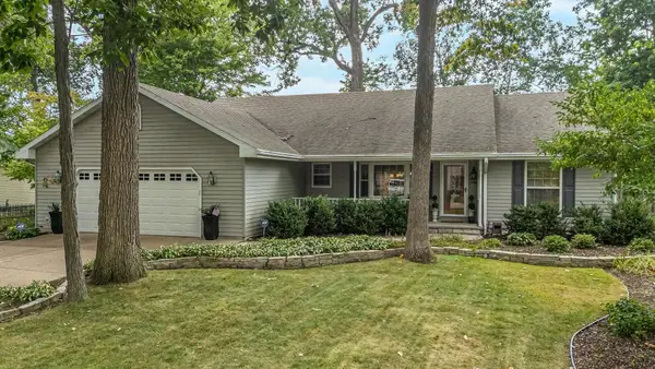 1794 Garnet Court, MENASHA, WI 54952