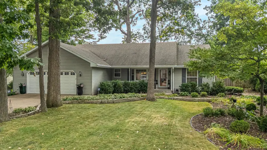 1794 Garnet Court, Menasha, WI 54952 - #2