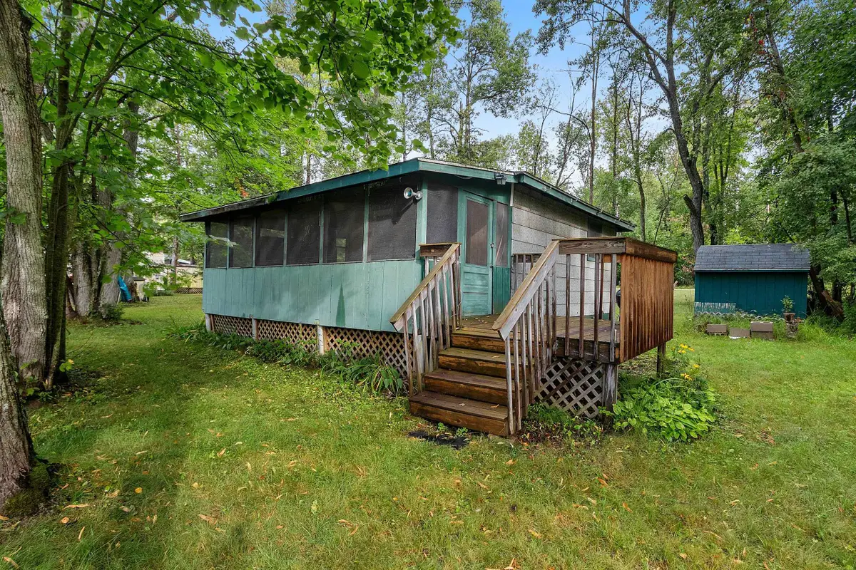 9561 Milwaukee Lane, Gillett, WI 54124 - #1