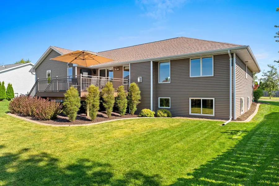 3708 Hoosier Way, New Franken, WI 54229-9821 - #2