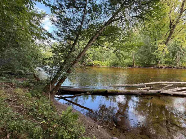 W8514 Timm Lane, SHAWANO, WI 54166