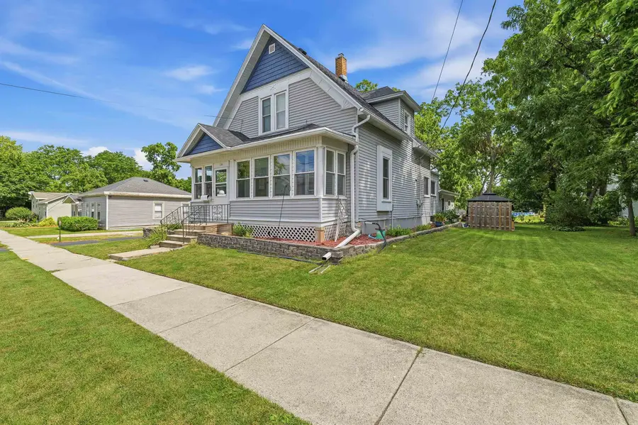 330 Jackson Avenue, Omro, WI 54963 - #2