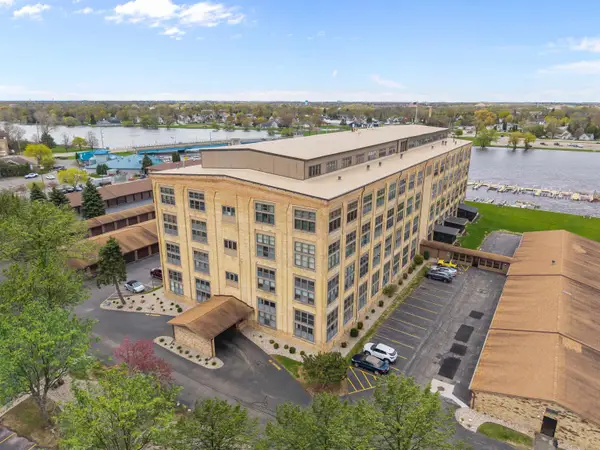 1545 Arboretum Drive #325, OSHKOSH, WI 54901