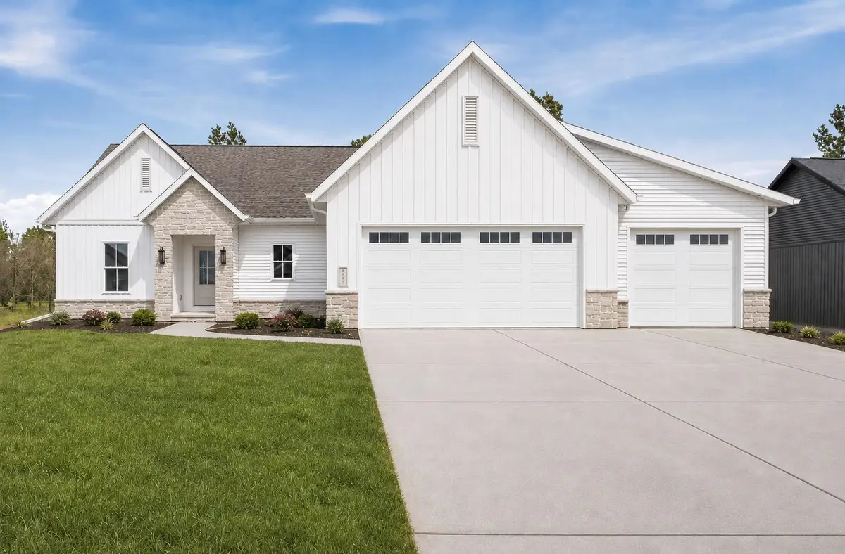 N8844 Galway Lane, Menasha, WI 54952 - #1