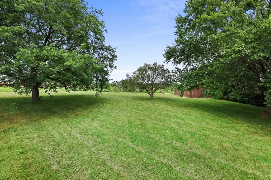 2842 Fairview Road, Neenah, WI 54956 - #3
