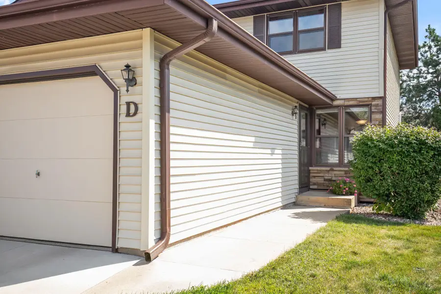 800 S Westhaven Place #D, Appleton, WI 54914 - #2