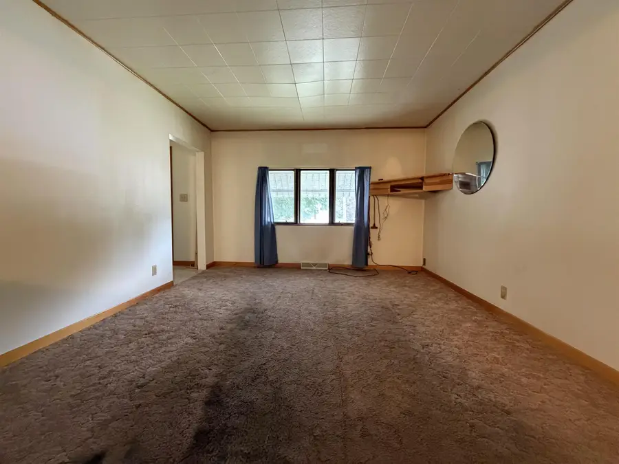 822 4th Street, Menominee, MI 49858 - #2