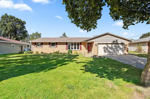 1192 Alice Drive, GREEN BAY, WI 54304