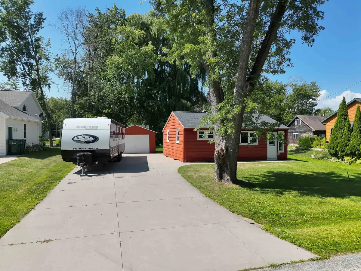 3933 Lloyd Street, Green Bay, WI 54311-9770 - #1