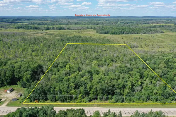 W3932 State Road 21, REDGRANITE, WI 54970