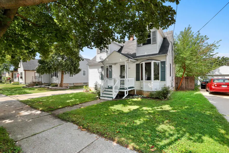 232 Quinton Street, Green Bay, WI 54302 - #2