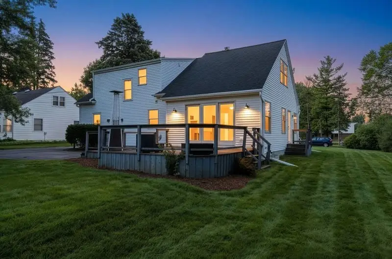 354 Lazarre Avenue, Green Bay, WI 54301 - #3