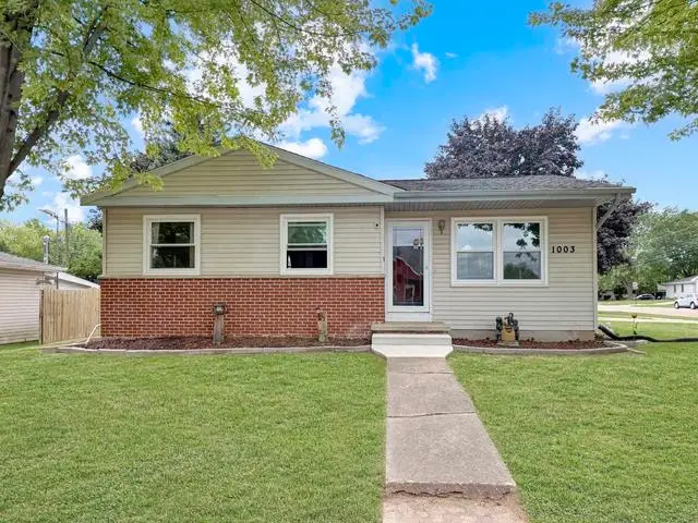 1003 Meadow Lane, Neenah, WI 54956 - #1