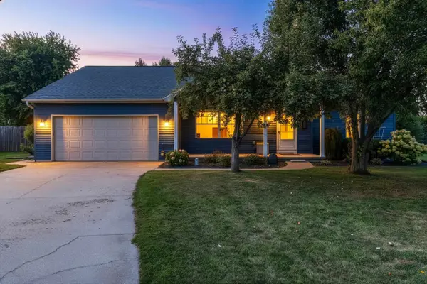 N1747 Hot Springs Court, GREENVILLE, WI 54942