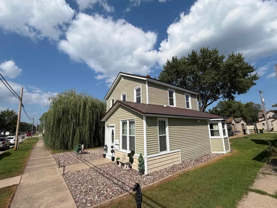 148 N Beaumont Road, Prairie Du Chien, WI 53821 - #2
