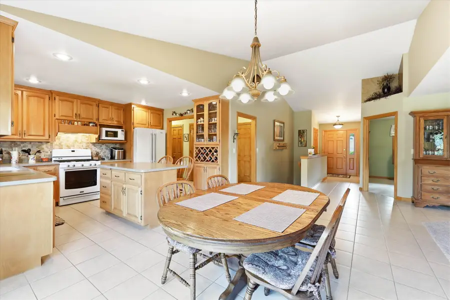 2901 Windhaven Trail, Green Bay, WI 54313 - #3