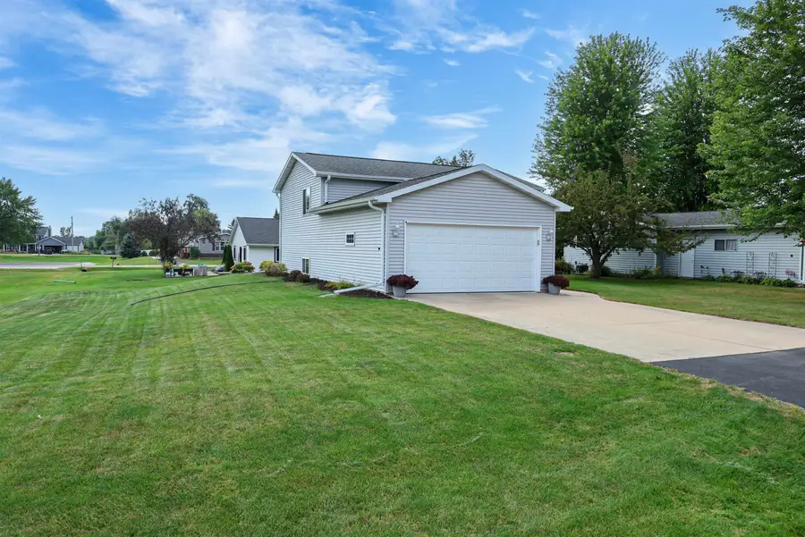 W7015 Verna Road, Menasha, WI 54952 - #2