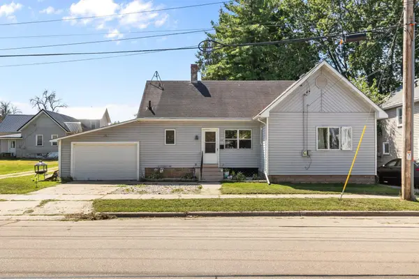 22 E 12th Street, CLINTONVILLE, WI 54929