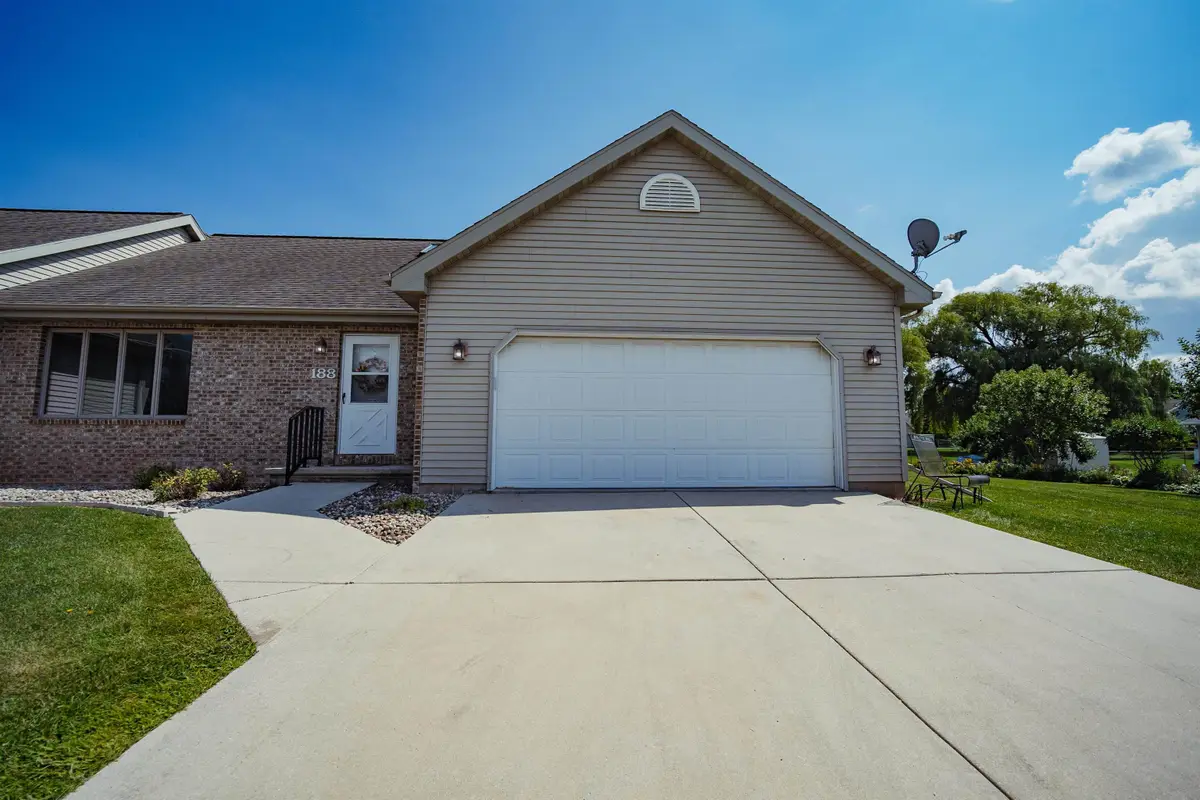 188 E Pioneer Road, Fond Du Lac, WI 54935 - #1