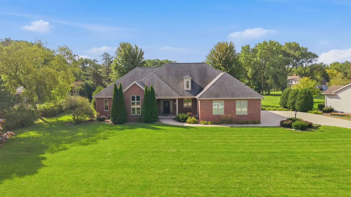 808 Mullen Drive, Fond Du Lac, WI 54935-6436 - #1